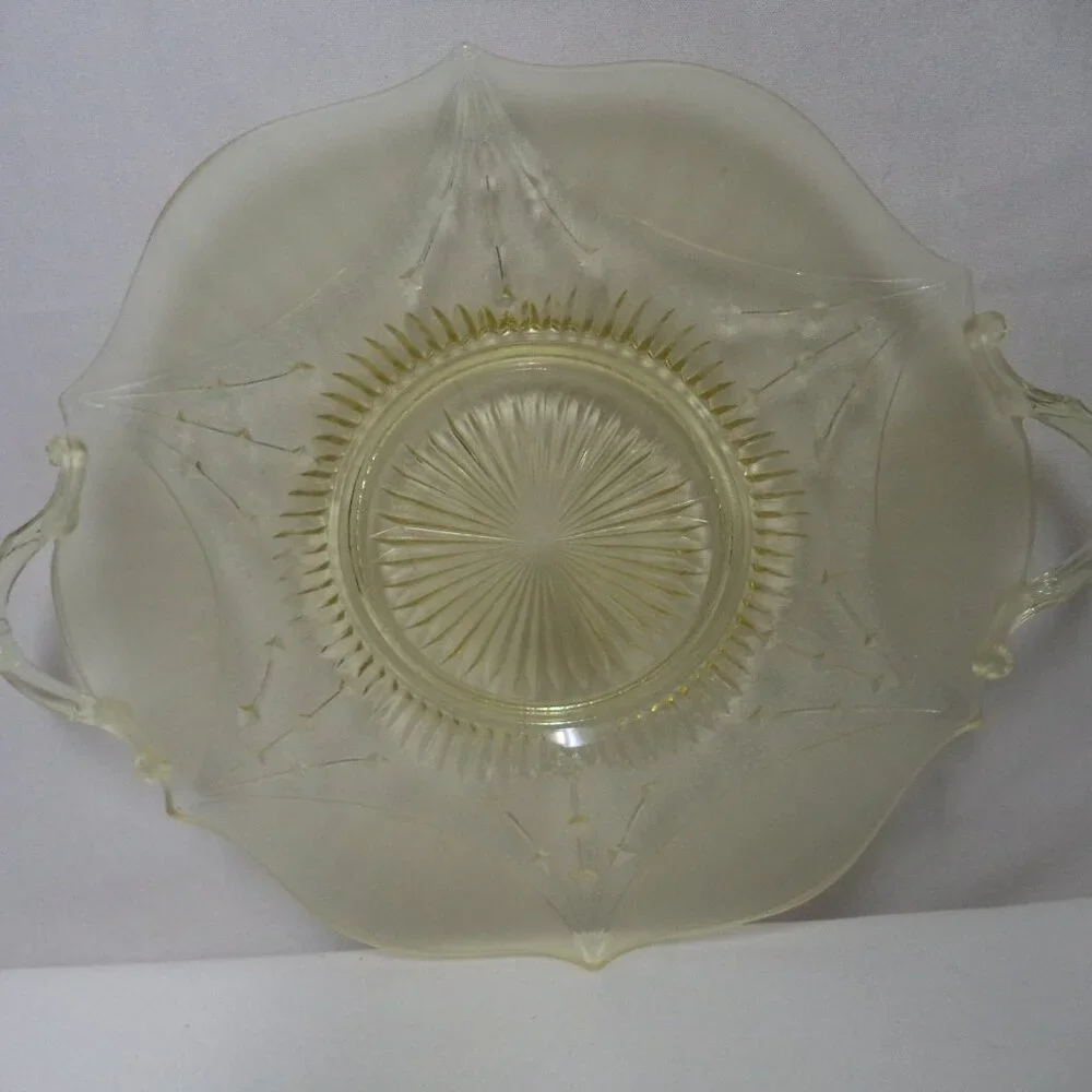 Lancaster Vintage Depression Yellow Darts Serving plate tray platter 13.5